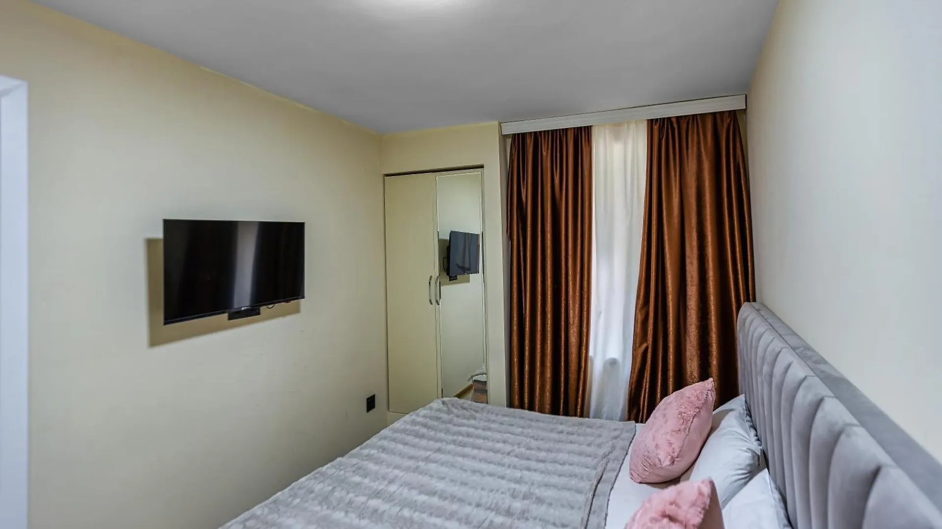 Hillside Boutique Hotel Baky